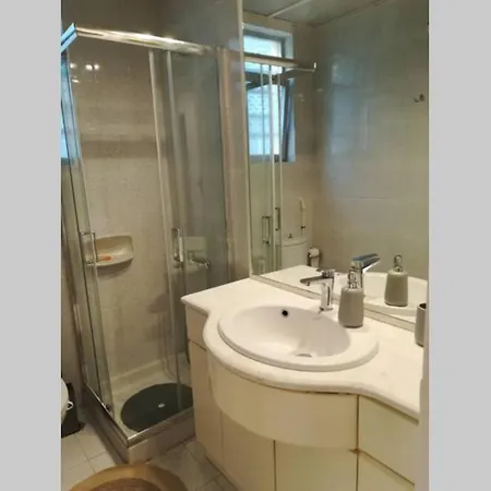 Pine Tree Beachfront דרוסיה